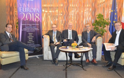 <div>
<div><strong>VIVA EUROPA 2018.</strong> (From left) Spanish Embassy's First Secretary for Cultural Affairs Guillermo Escribano, German Embassy’s First Secretary for Culture Thorsten Gottfried, EU Ambassador Franz Jessen, France Embassy's Cooperation and Cultural Affairs Counselor Yves Zoberman and Czech Republic Ambassador Jaroslav Olsa. <em>(Photo by Eleazar Batalla)</em></div>
</div>