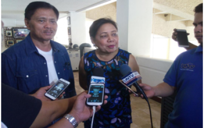 <p><strong>FARMERS' COMPETENCY.</strong> Senator Cynthia Villar, with TESDA Secretary Gulling Mamondiong (left), answers questions from the media during the opening of the Regional Workshop on Competency Certification for Agricultural Workers in Southeast Asia held at the SEARCA headquarters in Los Baños, Laguna on Wednesday (May 9, 2018)<em> (PNA photo by Zen Trinidad)</em></p>