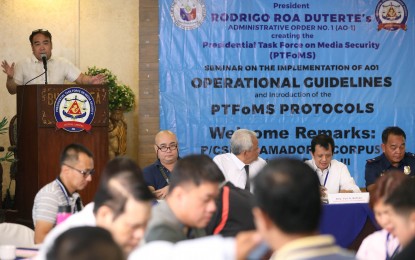 <p><strong>PTFoMS PROTOCOLS SEMINAR.</strong><em>  </em>Presidential Task Force on Media Security (PTFoMS) Undersecretary Jose Joel Sy Egco gives his introduction on Administrative Order no. 1 during the 3rd PTFoMS seminar on the implementation of the operational guidelines and introduction of the PTFoMS Protocols in Region III, held at By the Sea Resort Hotel Subic Bay Olongapo City on Thursday (May 31,2018).<em>(PNA photo by Oliver Marquez)</em></p>
