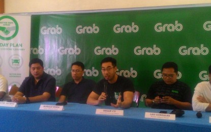 <p>Grab Philippines Country Head Brian Cu said the ridesharing company is eyeing to provide subsidies to drivers amid increasing operating costs for the past few years and limited supply of transportation network vehicle services units. </p>