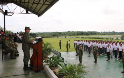 <p><strong>PEACE BUILDERS</strong>. Brigadier General Cirilito Sobejana, Army's 6th Infantray Division chief, speaks before 285 recruits of the military unit who are currently training, not only as good soldiers, but peace builders as well. <em><strong>(Photo by 6ID)</strong></em></p>