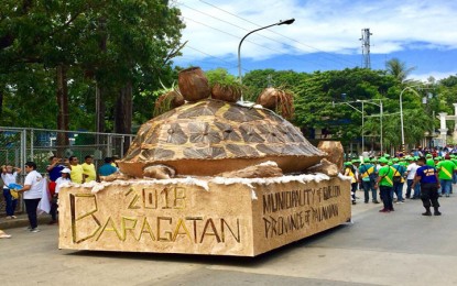 <p><strong>BARAGATAN 2018:</strong> The parade float of the municipality of Quezon in southern Palawan resembles the critically-endangered sea turtle or pawikan. <em>(Photo courtesy of Roy Aurello Pagliawan)</em></p>