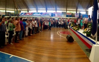<p>The mass oath-taking of 1,830 village leaders of Davao Oriental as new members of the Hugpong ng Pagbabago at the Davao Oriental State University in Mati, Davao Oriental on Sunday. (<em><strong>Lilian Mellejor/PNA)</strong></em></p>