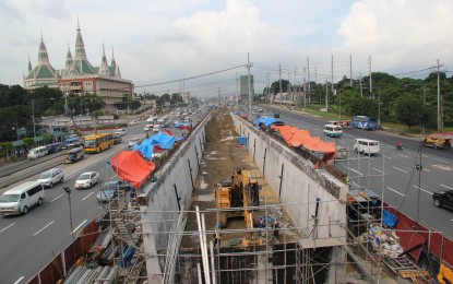 <p>MRT-3 construction <em>(File photo)</em></p>