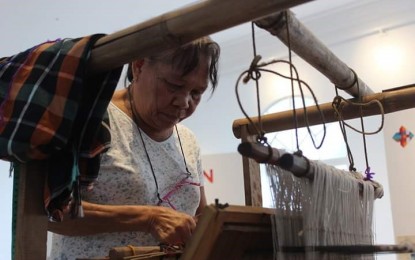 <p><strong>LIHOK ARTS FEST.</strong> A weaver from Barangay Tabao in Valladolid, Negros Occidental is one of the participants in the Creative Industry Fair of the ongoing Lihok Arts Festival and Conference in the province which opened on Wednesday (August 22, 2018).<em> (Photo courtesy of PIA Negros Occidental)</em></p>
<p> </p>