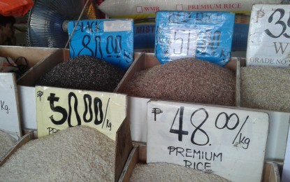 <p>Different varieties of rice displayed by retailers at Tacloban public market. <em>(Photo by Sarwell Meniano)</em></p>