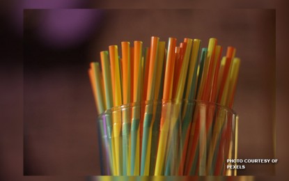 Race on to phase out plastic straws, stirrers