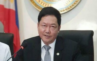 <p><strong>NO NEED.</strong> Justice Secretary Menardo Guevarra said on Tuesday (March 30, 2021) that contact tracing should be improved, instead of suspending the Data Privacy Act. He said only a repealing law can suspend it. <em>(PNA file photo)</em></p>