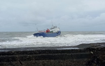 <p><strong>LEAKAGE IS NOT A MAJOR CONCERN.</strong> The Philippine Coast Guard (PCG) in Antique says MV Star Liberty has no leakage after it ran aground at the shoreline of Barangay 4, San Jose d Buenavista on Monday (September 3, 2018) <em>(Photo by Gail Magbanua/Antique PIO</em>)</p>
<p> </p>