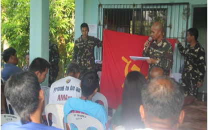 <p><strong>LECTURE.</strong> Troopers of the 62<sup>nd</sup> Infantry Battalion give a lecture on the atrocities committed by the CPP-NPA to a group of sympathizers in Himamaylan City who abandoned the rebel movement last week. <em>(Photo courtesy of the Philippine Army 303<sup>rd</sup> Infantry Brigade)</em></p>