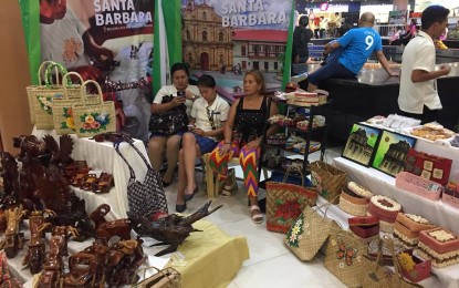 <p><strong>'TUMANDOK'.</strong> Native products of Iloilo are now on display at the Robinsons Mall in Iloilo as part of the ongoing "Tumandok" event in celebration of the Tourism Month this September. <em>(Photo by Cindy Ferrer) </em></p>