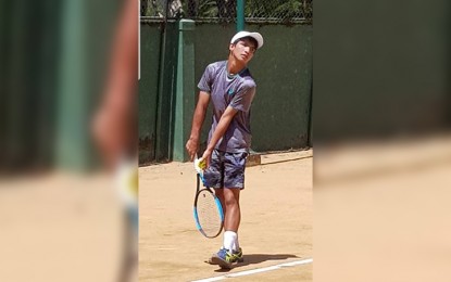 <p><strong>PROMISING NETTER.</strong> Matthew Anton Garcia prepares to serve during the second leg of the Sri Lanka ITF Junior Circuit in Colombo last month. <em>(Contributed photo) </em></p>