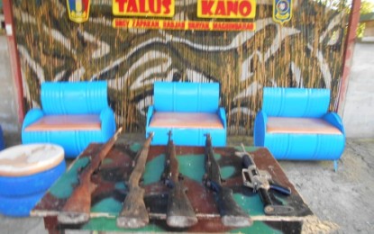 <p><strong>BIFF GUNS.</strong> High-power firearms recovered by government troopers following a clash on Sunday (Oct. 7, 2018) against Bangsamoro Islamic Freedom Fighters in Barangay Tukanalipao, Mamasapano, Maguindanao. <em><strong>(Photo by 6ID)</strong></em></p>