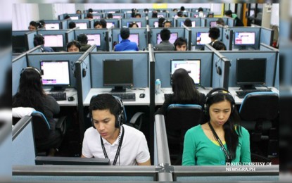 <p><strong>WFH SCHEME.</strong> The Philippine Economic Zone Authority (PEZA) allows 30 percent work from home (WFH) scheme for its registered information technology-business process outsourcing (IT-BPOs) and registered business enterprises (RBEs) until Sept. 12, 2022. Those that cannot immediately return to office even after April 1 can request a Letter of Authority from the PEZA with the needed requirements. <em>(File photo)</em></p>
