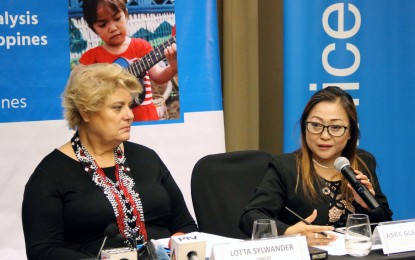 <p><strong>SITUATION OF CHILDREN IN PH.</strong> Department of Social Welfare and Development (DSWD) Assistant Secretary Glenda Relova (right) stresses the role and programs of the agency, especially for the poorest children in the country, in a press conference at Novotel Araneta Center, Quezon City on Tuesday (Oct. 9, 2018). With her is Lotta Sylwander, UNICEF Philippines Representative.<em> (PNA photo by Ben Briones)</em></p>