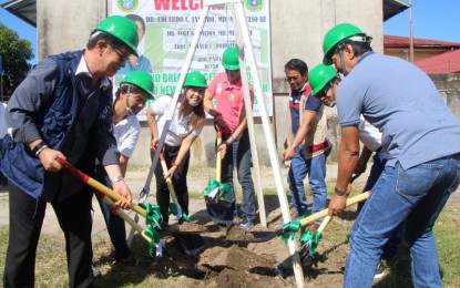 <p><strong>NEW RHU BUILDING IN LAGUNA. </strong>Department of Health -Calabarzon Regional Director Eduardo C. Janairo (leftmost), assisted by local officials led by Lumban Mayor Rolando G. Ubatay, graces the groundbreaking rites for the proposed two-storey Rural Health Unit building in Barangay Lewin, Lumban, Laguna on Oct 13, 2018. <em>(Photo courtersy of DOH )</em></p>