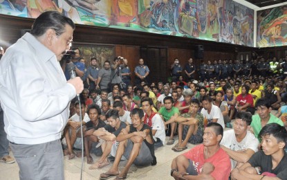 <p><strong>WELL WISHES</strong>. Former President Joseph “Erap” Estrada addresses a crowd in this undated photo. Malacañang on Tuesday (March 30, 2021) extended its "get well" wishes to Estrada after he tested positive for Covid-19.<em> (File photo)</em></p>