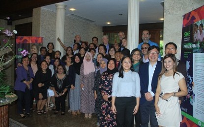 <p>The representatives from the eight implementing partners of the Sexual Health and Empowerment (SHE) Project, together with the heads and staffs of Oxfam and the Embassy of Canada in the Philippines, during the project launch held in Makati City on Oct. 19, 2018. <em>(Photo courtesy of Mark Vincent Aranas/Oxfam)</em></p>