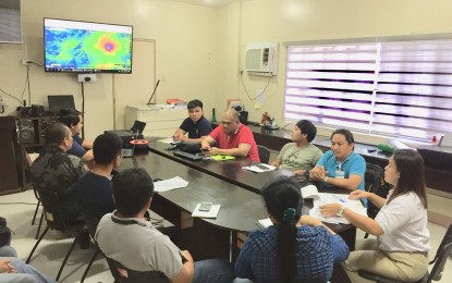 <p><strong>TYPHOON READY</strong>. Member-agencies of the Regional Disaster Risk Reduction Management Council in Western Visayas (RDRRMC-6) gather in Iloilo City on Friday (Oct. 26, 2018)  to prepare for the possible impact of Typhoon ‘Yutu’ before the observance of All Saints' Day on Nov. 1.<em> (Photo by Cindy Ferrer)</em></p>