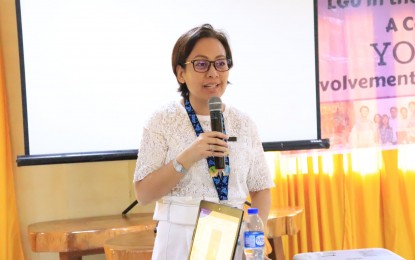<p><strong>SOCIAL DEVELOPMENT</strong>. Mayor Cherilie Sampal of Polangui town in Albay urges Sangguniang Kabataan (SK) officials to take their mandate seriously and to  focus their program on social development rather than sports or recreation activities. <em>(Photo from Mayor Sampal's FB page)</em></p>