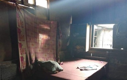 <p><strong>SCENE OF THE CRIME.</strong> The house where the  suspect Arnel Antonio stabbed to death his six-year-old nephew at Purok Sigay, Barangay Singcang-Airport in Bacolod City around midnight on Friday (November 2, 2018). <em>(Photo courtesy of Bombo Radyo Bacolod)</em></p>