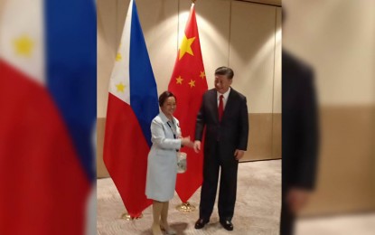<p>Speaker Gloria Macapagal-Arroyo pays a courtesy call on Chinese President Xi Jinping at the Shangri-La at the Fort, Manila in Bonifacio Global City, Taguig City.<span data-ccp-props="{"201341983":0,"335559739":160,"335559740":259}"> <em> (Photo courtesy of the Speaker's office)</em></span></p>
