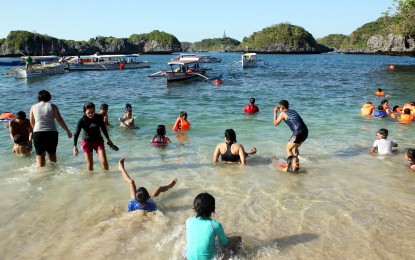 <p><strong>TOURIST ARRIVALS.</strong> Alaminos City, home of the Hundred Islands National Park, records 251,320 tourist arrivals from January to July this year. It ranks third among the most visited tourist destinations in Pangasinan. <em>(PNA file photo)</em></p>