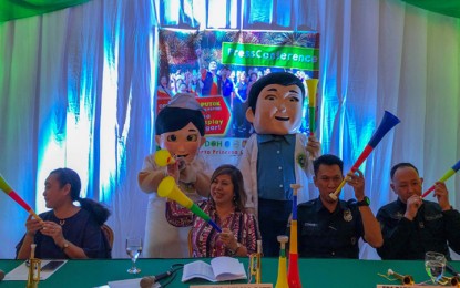 <p><strong>OPLAN: IWAS PAPUTOK 2018.</strong> (From left) Dr. Mary Ann Navarro, chief of the Palawan Provincial Health Office; Dr. Ma. Vilma Diez, assistant regional director of the DOH-CHD Mimaropa; FO1 Barrister Carl L. Conde of the Puerto Princesa City Fire Protection -Bureau of Fire Protection, and Senior Police Officer 1 Rey Albert Goh, assistant team leader of the police's Explosive Ordnance Division during the Oplan Iwas Paputok press conference in Puerto Princesa City, Palawan on Thursday (Dec. 6, 2018). They encouraged the use of plastic hornpipes to celebrate the New Year instead of lighting firecrackers. Also in photo are the Iwas Paputok mascots. <em>(Photo by Celeste Anna R. Formoso)</em></p>