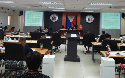 <p>Atty. Plaridel Nava II explains to his colleagues the necessity to grant a 25-year non-exclusive franchise to the Primewater Infrastructure Corp during  regular session of the Sangguniang Panlungsod on Tuesday (December 11, 2018).<em>(Photo by Perla Lena)</em></p>