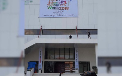 <p><strong>REGIONAL SCIENCE & TECH WEEK.</strong> The Samar State University Gymnassium in Catbalogan City  is the main venue of the Regional Science and Technology Week celebration on Dec. 12 to 14.<em> (Photo by Department of Science and Technology Region 8)</em></p>