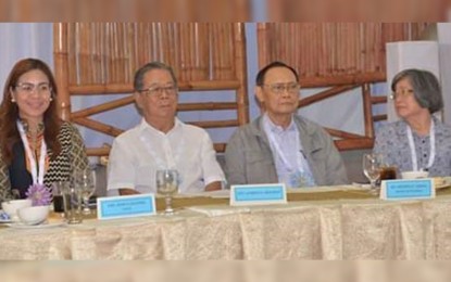 <p><strong>ASSISTANCE TO EX-REBELS.</strong> Former members of a breakaway rebel group in Negros Occidental receive settlement areas as part of the government’s commitment to the peace pact signed 18 years ago.(From left) Environment Assistant Secretary Joan Lagunda, Negros Occidental Governor Alfredo Marañon Jr., Office of the Presidential Adviser on the Peace Process Special Assistant to the Secretary Milo Ibrado Jr., and Kapatiran chair Veronica Tabara attended the Community-Based Forest Management Agreement Awarding Ceremony held at the Social Hall of the Provincial Capitol in Bacolod City on Tuesday (December 11, 20118).  <em>(Photo courtesy of Richard Malihan/Negros Occidental Capitol PIO) </em></p>
<p> </p>