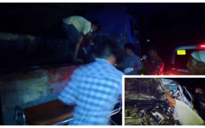 <p><strong>HIGHWAY CRASH.</strong> Rescue volunteers from Sultan Kudarat rush the victims of a three-vehicle accident to a government hospital in Isulan, Sultan Kudarat on Thursday night (Dec. 20, 2018). <em>(Photo courtesy of SK PDRRMO)</em></p>