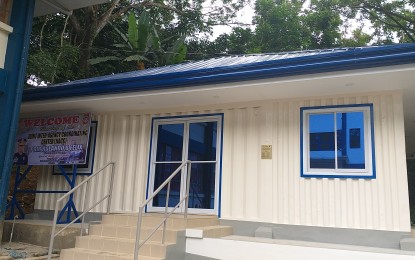 <p><strong>JOINT COORDINATING CENTER.</strong> The Philippine National Police opens the joint inter-agency coordinating center built inside the police regional office compound in Palo, Leyte on Thursday (Jan. 17, 2019). The container van-made center was primarily envisioned to improve communication to avoid incidents similar to the Sta. Rita, Samar misencounter on June 25, 2018 between patrolling cops and soldiers, where six policemen died. <em>(Photo by Sarwell Meniano)</em></p>