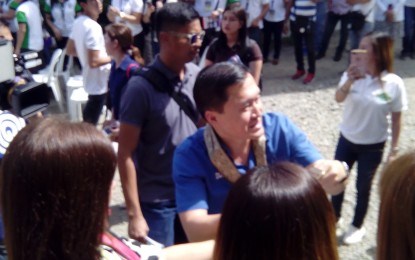 <p><strong>GO IN NUEVA ECIJA.</strong> Former Special Assistant to the President  Christopher Lawrence “Bong” Go  is warmly welcomed by  residents of Nueva Ecija during his visit in the province on Monday, Jan. 21, 2019. <em>(Photo by Marilyn Galang)</em></p>
