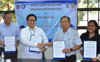 TESDA partners with NegOcc for P2.8-M scholarship grants | Philippine ...