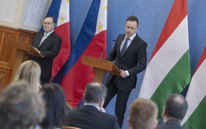 <p><strong>STRONGER PH-HUNGARY TIES. </strong>Minister of Foreign Affairs and Trade Péter Szijjártó and Foreign Affairs Secretary Teodoro Locsin, Jr. at a joint press conference held following their bilateral meeting in Hungary. (<em>Photo courtesy of Márton Kovács/ Hungarian Ministry of Foreign Affairs and Trade)</em></p>