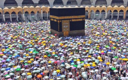 <p><strong>HAJJ.</strong> Pilgrims from around the world perform the annual Hajj in Mecca, Saudi Arabia. Filipinos were nearly barred from this year's Hajj pilgrimage because of an PHP11-million debt incurred by the National Commission on Muslim Filipinos to a Saudi Arabian tourism company, a commission official said Thursday (Feb. 21, 2019). <em>(Photo courtesy of Saudi Arabia's Hajj Ministry)</em></p>