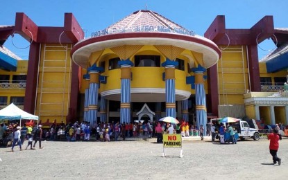 <p>The Zamboaga Sibugay Provincial Capitol in Ipil town.<em> (PNA File Photo)</em></p>