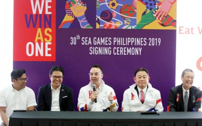 <p>PHISGOC Chairperson Allan Peter Cayetano welcomes Ajinomoto Co. Inc (AJICO) as major sponsor of 30<sup>th</sup> SEA Games during the signing of agreement at SM Aura in Taguig City on Wednesday, March 6, 2019. Also in the photo (from left) Marc Velasco of Philippine Sports Commission, PHISGOC Chief Operation Officer Ramon Suzara, AJICO Corporate Vice President Kaoru Kurashima and Ajinomoto Philippines Corp. President Ichiro Sakakura.<em> (PNA photo by Jess M. Escaros Jr.)</em></p>