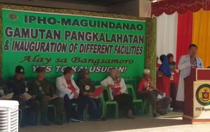 <p><strong>HEALTH FOR ALL.</strong> Doctors brief indigent patients on the procedure of services being offered during the March 5-8 “Gamutan Pangkalahatan” program at the provincial hospital in Shariff Aguak, Maguindanao. <em><strong>(Photo courtesy of Maguindanao Police Community Affairs Development Office)</strong></em></p>