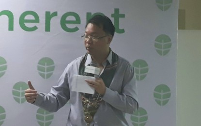<p>Rico Mok, chief technology officer and co-founder of Onerent Inc. leads the opening of the company's new office in Davao City on Thursday. <strong><em>(</em><em>PNA photo by lilian c Mellejor)</em></strong></p>