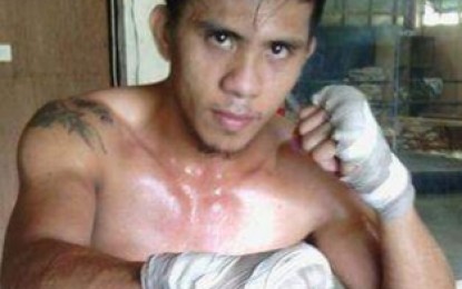 <p> JR “Star Boy” Magboo of Mindoro Oriental ready to challenge Anurak Thisa of Thailand for the vacant WORLD Boxing Associaiton (WBA) Asia featherweight title on March 22. <em><strong>(File photo)</strong></em></p>