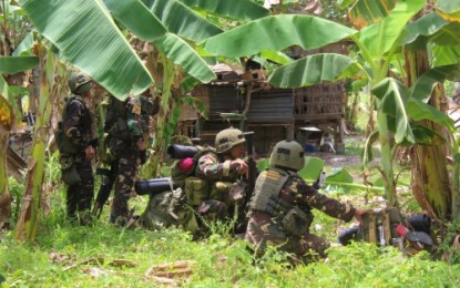 <p>Government troops plot their way as they advance towards possible hideouts of the Islamic State-inspired Bangsamoro Islamic Freedom Fighters in the so-called Salibo-Pagatin-Mamasapano-Shariff Aguak (SPMS) area in Maguindanao. <em><strong>(Photo courtesy of 6ID)</strong></em></p>