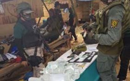 <p>Soldiers and Philippine Drug Enforcement Agency operatives conduct inventory on the illegal drugs they seized in a raid Wednesday in Ipil, Zamboanga Sibugay. <em>(Photo courtesy of Army's 44th Infantry Battalion)</em></p>
