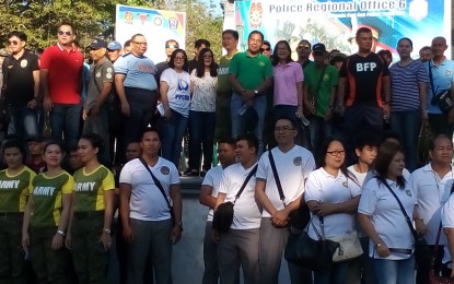 <p>Participants of the Unity Walk and Covenant Signing led by the Bacolod City Police Office, in coordination with the Commission on Elections-Bacolod, gather at the Bacolod public plaza on Saturday morning (March 16, 2019). <em> (Photo by Nanette L. Guadalquiver)</em> </p>
<p> </p>