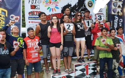 <p>Winners of the First Davao Enduro-X Challenge 2-man team held in Langub, Ma-a, Davao City on Saturday. (<em>PNA photo by Lito delos Reyes)</em></p>