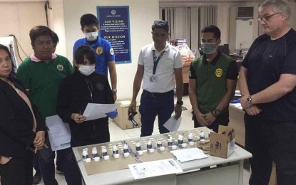 <p>Canadian Gary Mader (right) was arrested for possession of 649 Ephedrine tablets during an operation in Pasay City. <em>(Photo courtesy of PDEA Spokesperson Derrick Carreon)</em></p>