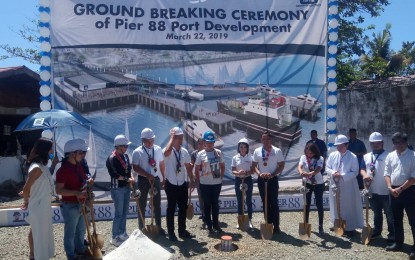 <p class="p1"><span class="s1"><strong>LILOAN PORT.</strong> Davao City Mayor Sara Duterte (center, wearing blue hard hat) joins the groundbreaking ceremony for the construction of the Liloan port in Poblacion, Liloan town in Cebu, March 22, 2019. <em>(Photo by Danjick Lim)</em></span></p>