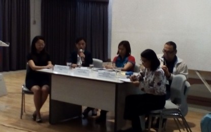 <p><strong>AGIO-PIA FORUM.</strong> Metropolitan Cebu Water District (MCWD) Community Affairs manager Charmaine Kara (second from left) explains the current water situation in Metro Cebu during the AGIO-PIA forum Tuesday. (<em>Photo by</em> <em>Luel Galarpe</em>)</p>