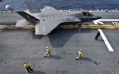 <p><strong>US FIGHTER JET. </strong>An F-35B Lightning II aircraft assigned to Marine Fighter Attack Squadron (VMFA) 121 is secured on the flight deck of the amphibious assault ship USS Wasp (LHD 1) in the Philippine Sea on March 24, 2019. Wasp, flagship of Wasp Amphibious Ready Group, is operating in the Indo-Pacific region to enhance interoperability with partners and serve as a ready-response force for any type of contingency. <em>(US Navy photo by Mass Communication Specialist 1st Class Daniel Barker) </em></p>